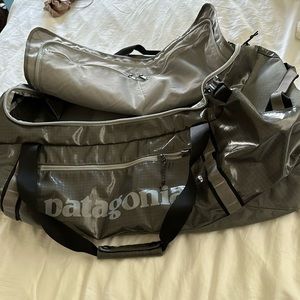 90L Patagonia Dufflebag. Used once with tags.